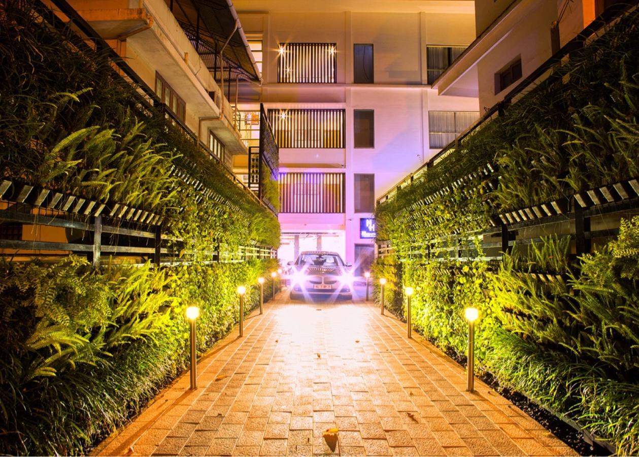 Hotel Neighbourhood, Cochin Kochi Luaran gambar